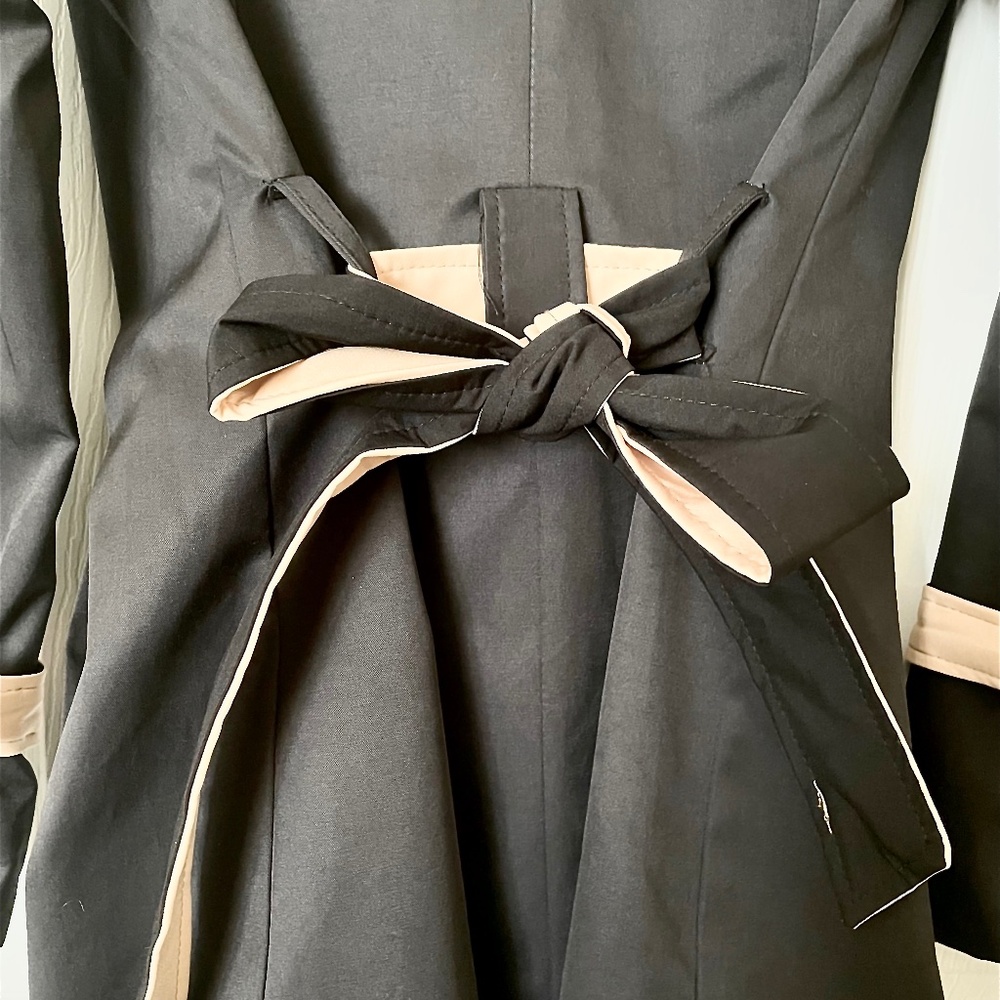 Trench rain coat - Picture 2 of 3